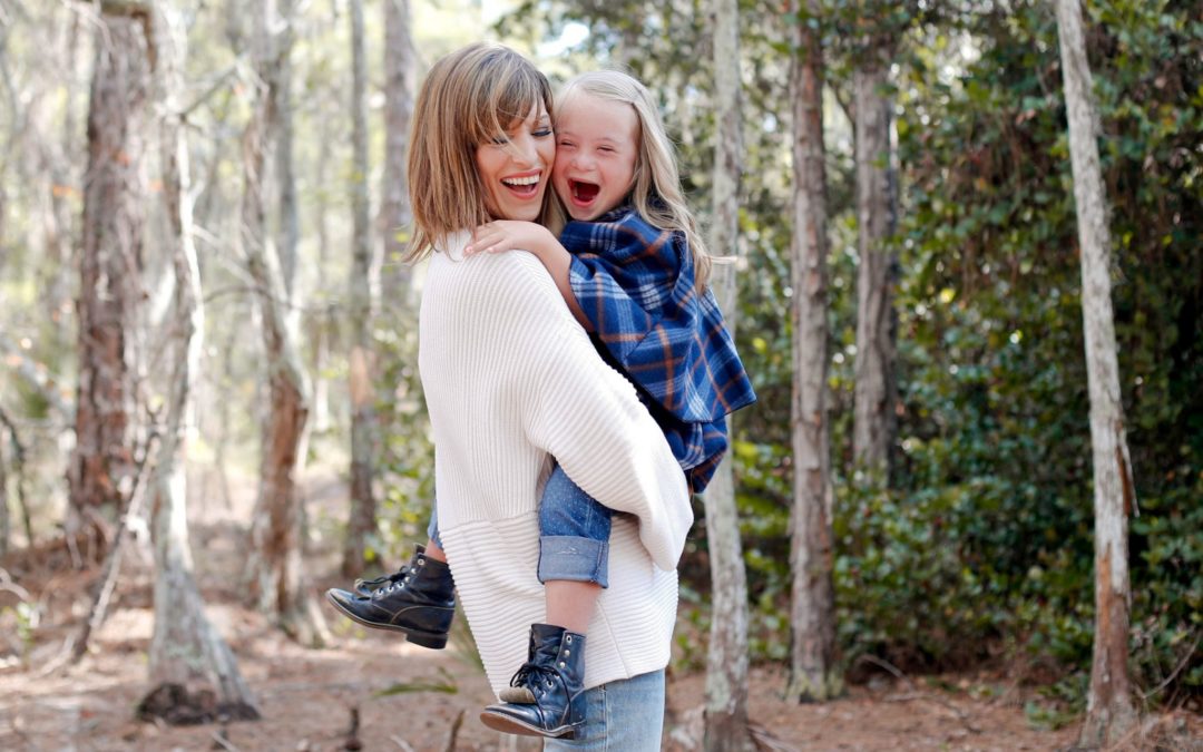 An Interview with Kelle Hampton of Enjoying the Small Things