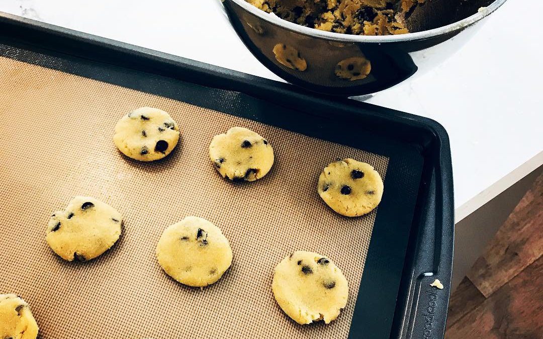 Keto Chocolate Chip Cookies