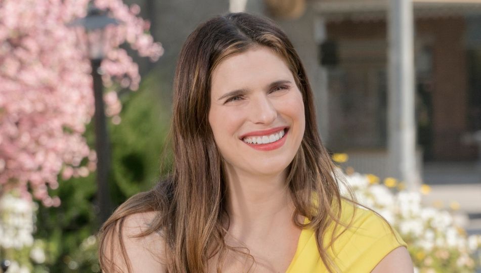 Lake Bell On Her New Movie, Saying No to Helicopter Parenting & More!