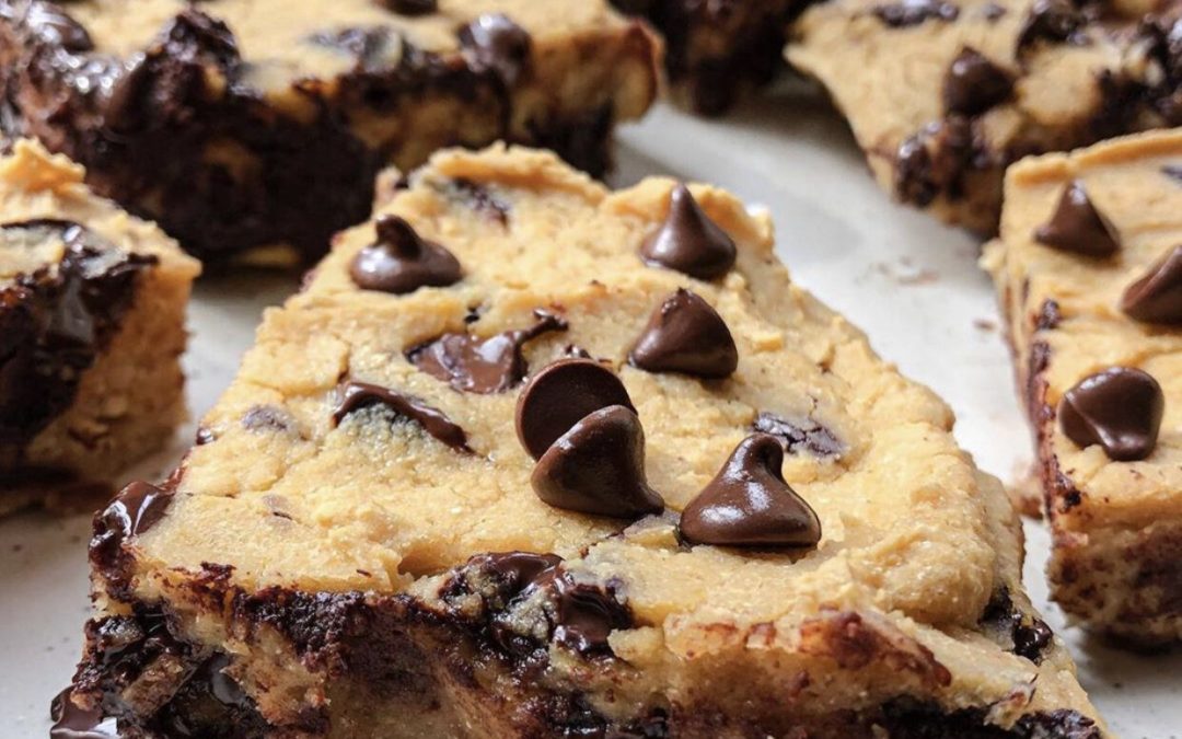 Ali Landry’s Healthy Blondies!