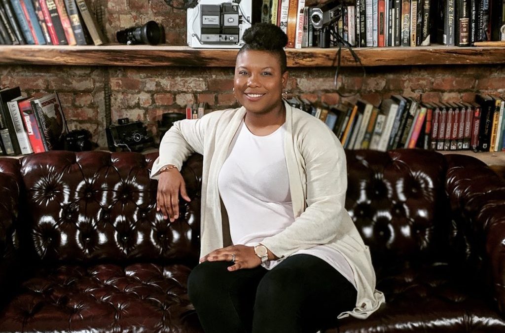 Meet a Mom: Author & Social Media Guru Brittany Hennessy!