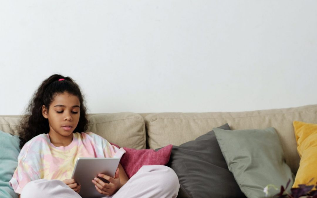 Early Literacy Tips to Spark Summer Reading