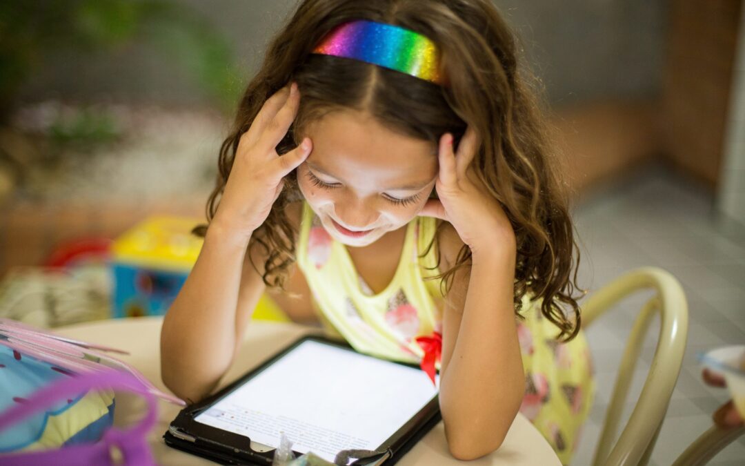How to Keep Kids off Screens this Summer